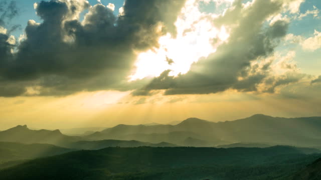 Dramatic-Sunset-Timelapse-With-Clouds-And-Light-Rays