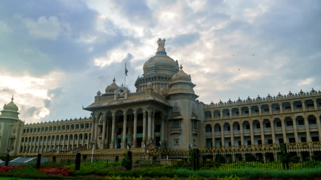 Vidhana-Soudha-Karnataka-Gesetzgebungsgebäude-Zeitraffer