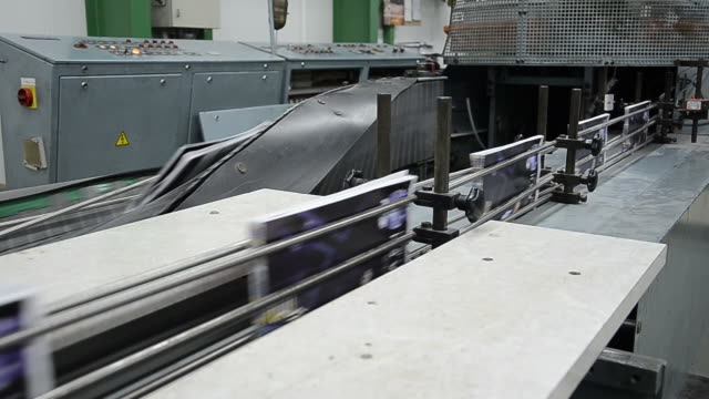 printed-book-production-line-into-press-plant-house