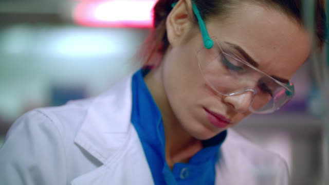 Female-scientist-face-close-up.-Woman-scientist-portrait.-Medical-scientist