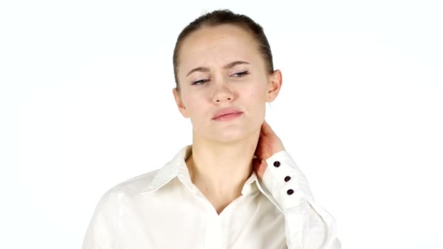 Frau-mit-Nackenschmerzen,-weißer-Hintergrund