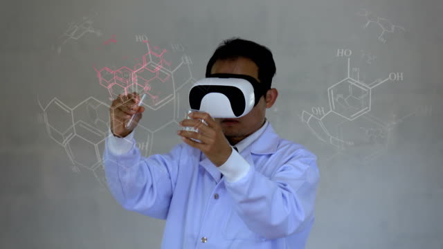 zukünftige-Medizintechnik.-Arzt-mit-Goggle-Realität-mit-AR-Technologie-für-die-Analyse.