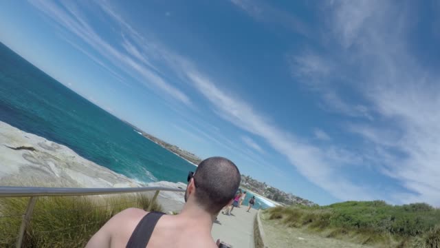 Man-taking-a-selfie-in-a-Beach-in-Sydney,-Australia