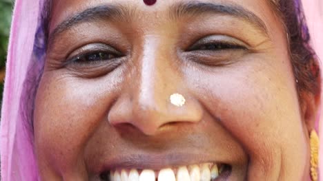 Mujer-indígena-en-Udaipur,-India