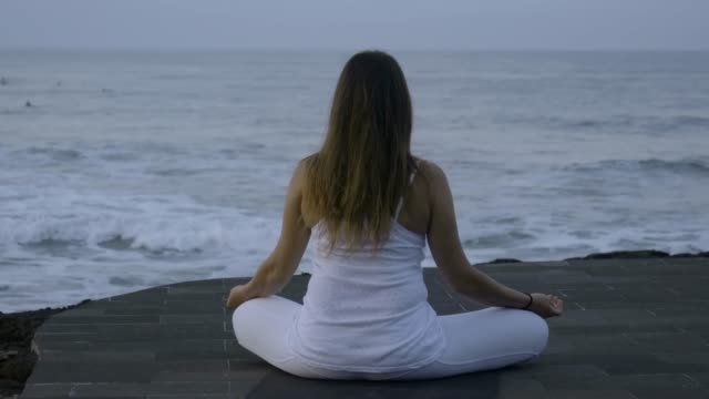 Mindful-Meditation-on-Coastline