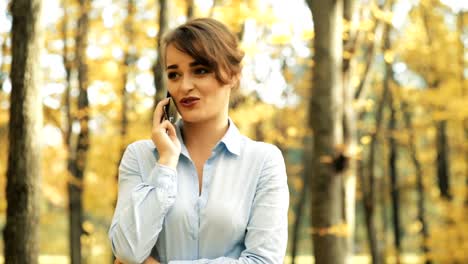 Woman-talking-on-phone