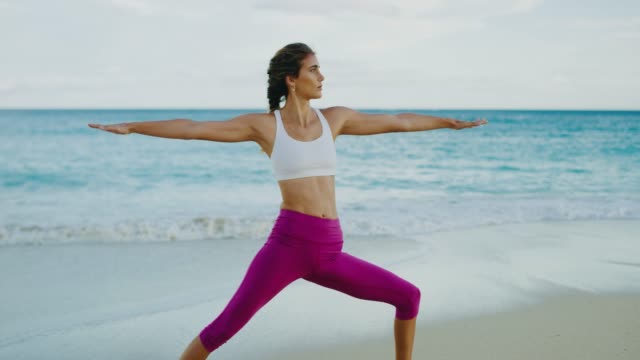 Frau-üben-Yoga-