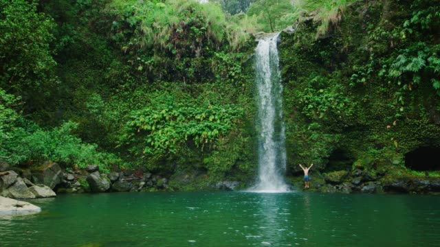 Tropical-Waterfall-Adventure