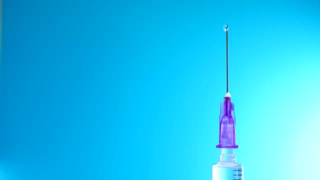 Syringe-needle-medicine-with-liquid-medicine-drop