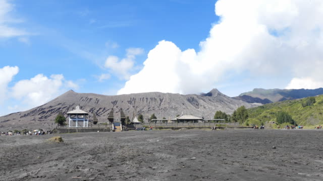 Time-Lapse-of-Mount-Bromo-Vulkan