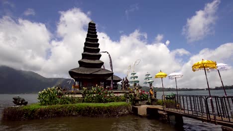 Hindu-temple-on-the-island-of-Bali.-Pura-Ulun-Danu-Bratan