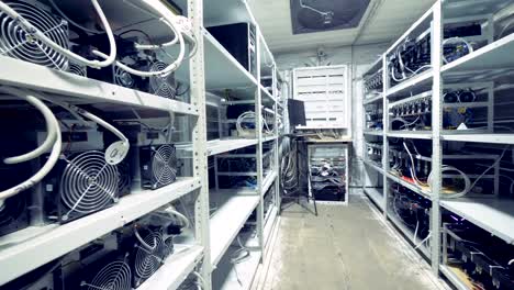 General-view-of-a-mining-rig-with-plenty-of-mining-equipment