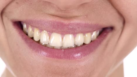 Lächelnden-Lippen-Latin-Girl,-weiße-Zähne