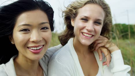 Young-multi-ethnic-girlfriends-enjoying-healthy-outdoor-lifestyle