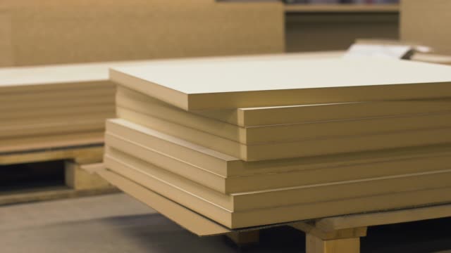 fibreboards-and-chipboards-storing-at-factory