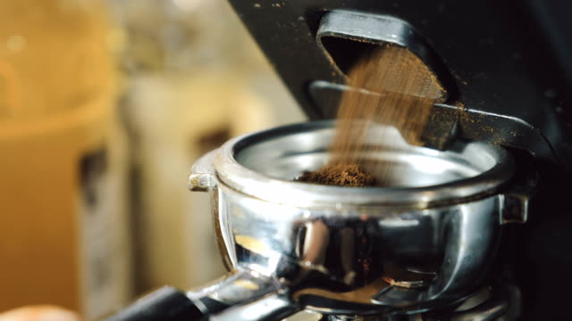 Grinding-coffee-beans-machine