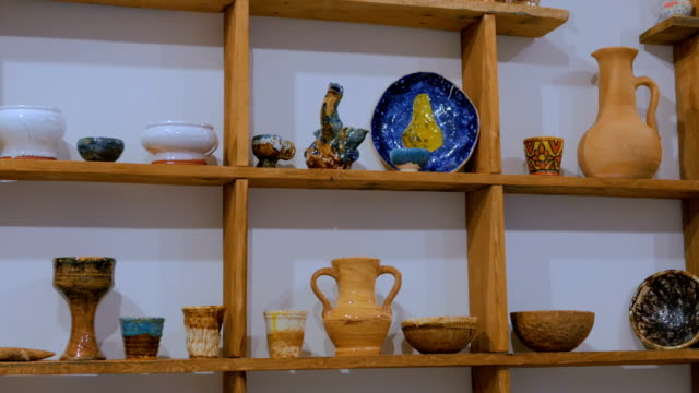 Traditionelle-Keramik-Keramik-Shop