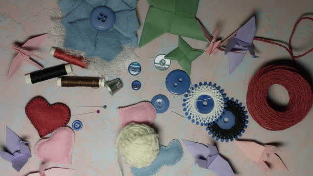 4k-shoot-of-a-composition-of-crafts-and-handmade-tools