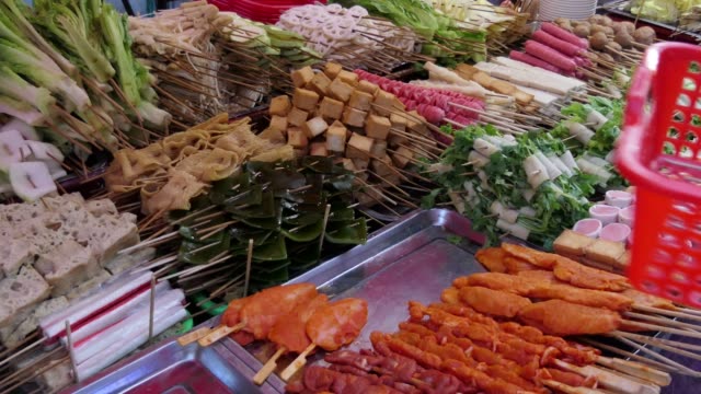 Alimento-tradicional-chino-calle-mercado-Lanzhou-China-Asia