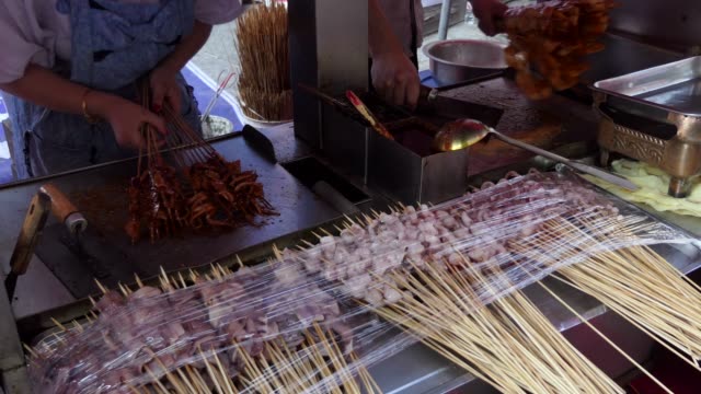 Markt-Stall-Verkauf-von-Fleisch-und-chinesisches-Essen-In-China-Asien
