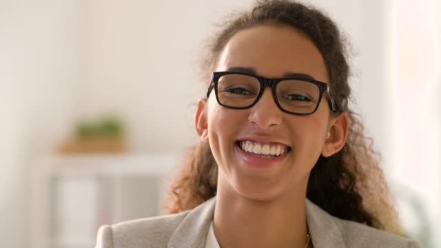 face-of-smiling-african-american-woman-in-glasses