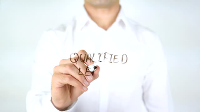Qualified-Leads,-Man-Writing-on-Glass