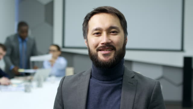 Portrait-of-Asian-Entrepreneur