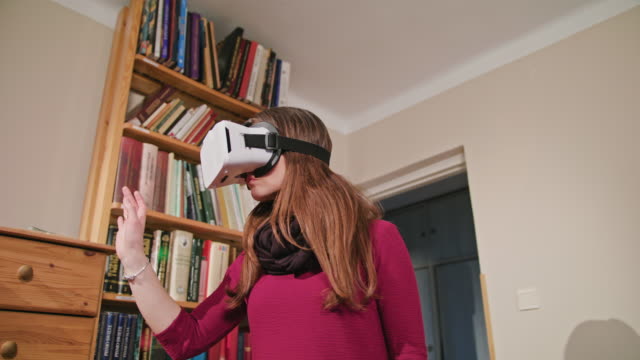 Young-Woman-in-Virtual-Reality-Glasses