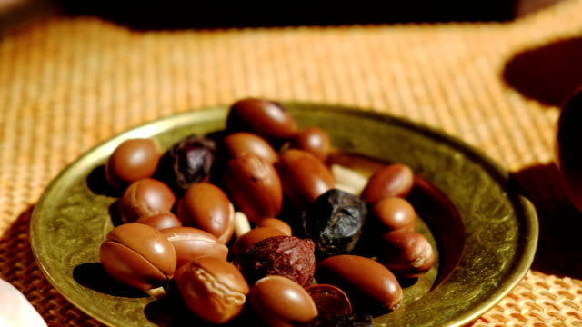 Argan-oil-is-made-by-Argan-nuts---Argan-fruit-is-useful-as-antioxidant-for-healing,-redness,-inflammations-and-skin-stretch-marks