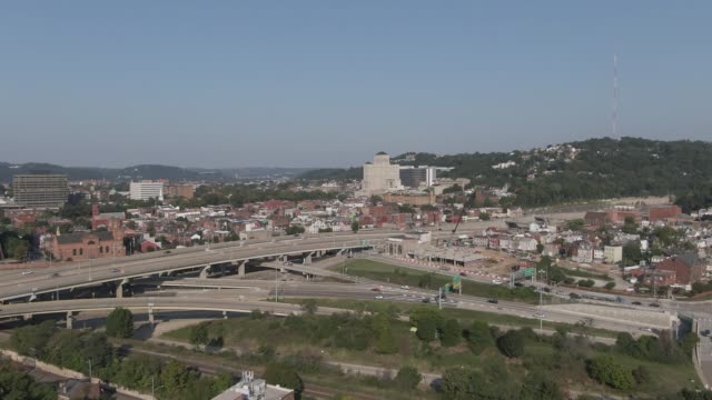 Vista-aérea-de-la-mañana-del-lado-norte-de-Pittsburgh