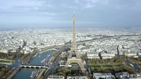Hazaña-de-París-vista-de-paisaje-panorámica-aérea.-Torre-Eiffel-en-Francia