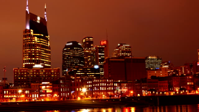 Timelapse-de-día-a-noche-de-Nashville,-Tennessee-paisaje-urbano