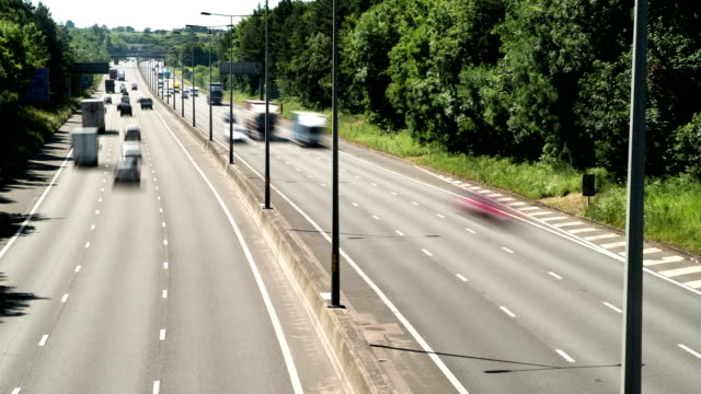 UK-M5-time-lapse-traffic.
