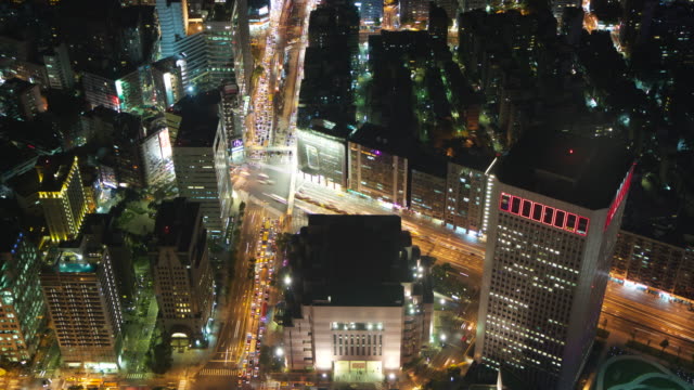 Ciudad-de-Taipei-en-la-noche:-lapso-de-tiempo