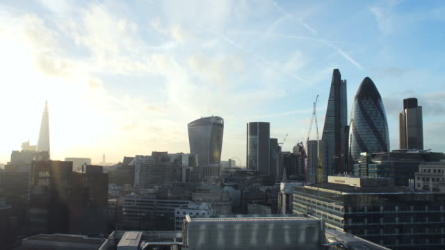 City-of-London-time-lapse-from-the-East