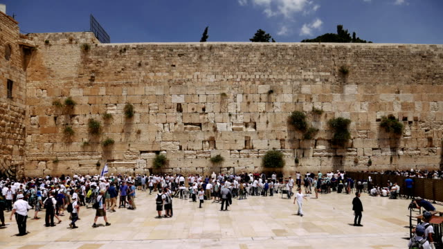 Westmauer-oder-Klagemauer-oder-Kotel-in-Jerusalem