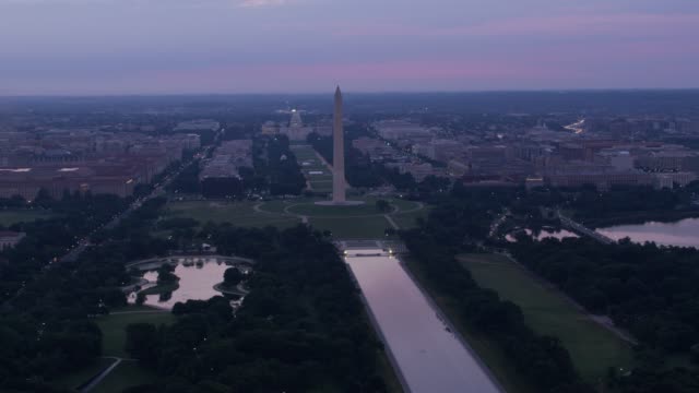 Aerial-view-of-Washington-Monument-with-reflection-on-Reflecting-Pool.