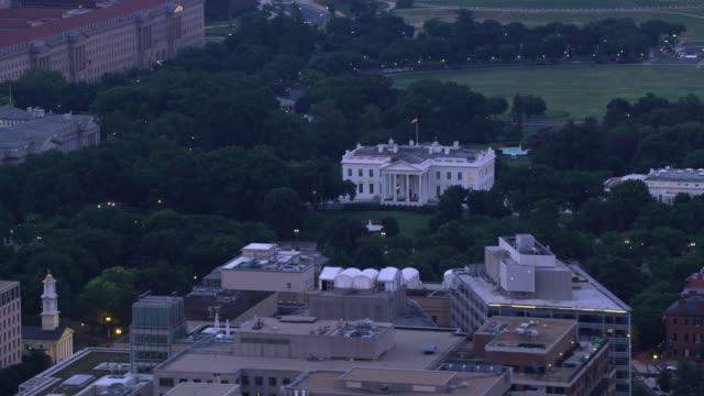 Aerial-view-of-White-House-in-early-morning.