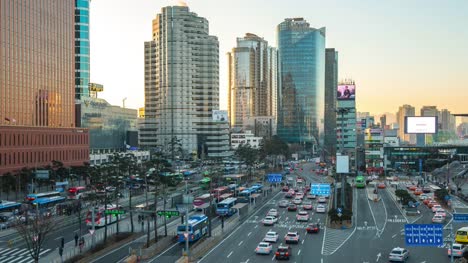 Verkehr-in-Seoul-Stadtstraße-in-Südkorea-Timelapse-4K