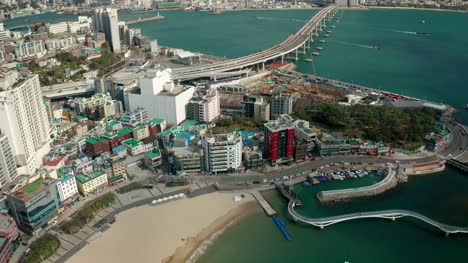 Aerial-view-of-Songdo-Beach-Skywalk,-Busan