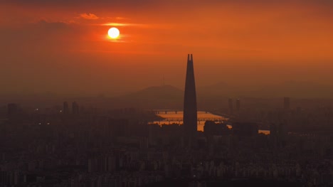 Timelapse-Sonnenuntergang-der-Stadt-Seoul,-South-Korea.Zoom-in