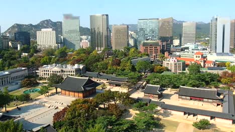 View-of-Deoksugung-royal-palace-in-Autumn-at-Seoul-of-South-Korea