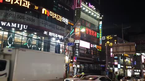 Street-view-of-Sajik-Dong-,-Busan,-South-Korea,-Asia
