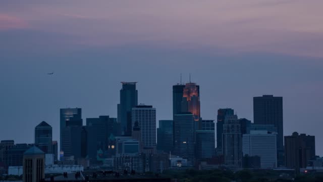 Minneapolis-Skyline---Tag-zu-Nacht-Zeitraffer
