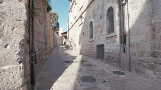 La-vía-Dolorosa-en-la-ciudad-vieja-de-Jerusalén