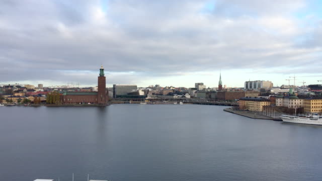 Stockholm-skyline-panorama-with-Riddarholmen-at-sunrise,-Sweden