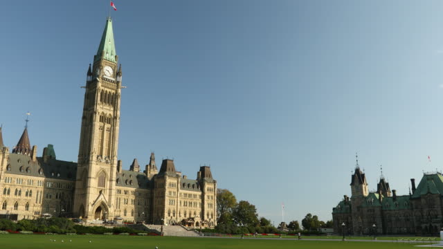 Edificio-del-Parlamento-de-Canadá-en-Ottawa-Ontario