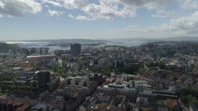 Aerial-Views-over-Downtown-Oslo,-Norway