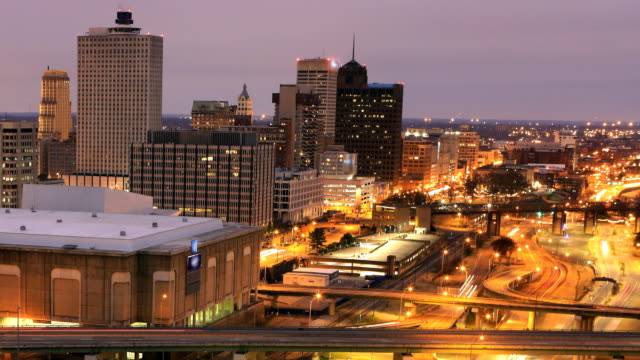 Night-to-day-timelapse-of-Memphis,-Tennessee-skyline