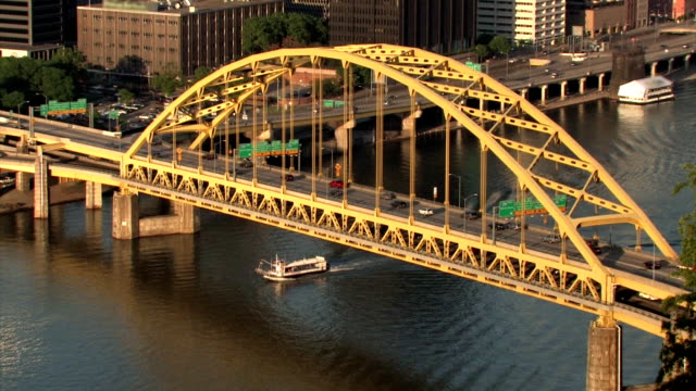 Fort-Pitt-Bridge-Timelapse